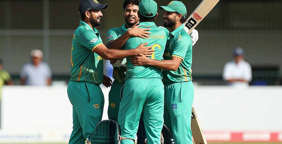 খালি ঘরগুলোর সততা: ক্রিকেট-ফুটবল বিশ্লেষণে 'তথ্য অপর্যাপ্ত' কেন সবচেয়ে সাহসী উত্তর
