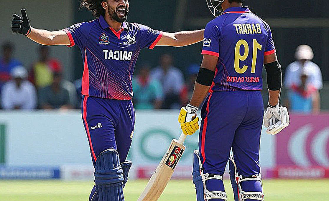 ডিসেম্বরের পরীক্ষা: ধোনির IPL ২০২৭-এর ‘হয়তো’ শব্দটি চেন্নাইয়ের জন্য আসলে কী বোঝায়
